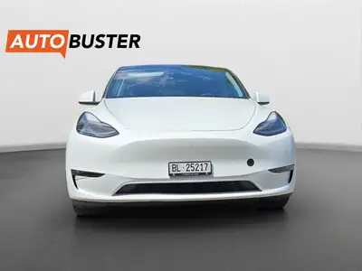 Tesla Model Y Performance 534 PS — Électrique haute performance, 52 400 km seulement — Thumbnail 8