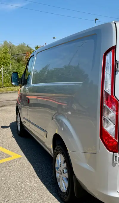 Ford Transit Custom 2.0 TDCi 170 — Utilitaire robuste, 106 000 km, état impeccable — dettaglio