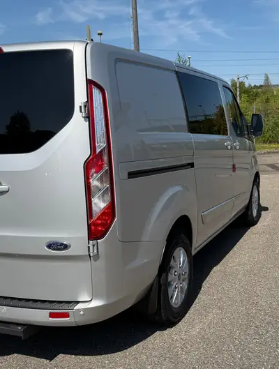 Ford Transit Custom 2.0 TDCi 170 — Utilitaire robuste, 106 000 km, état impeccable — Miniatura 7