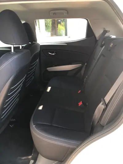 SsangYong Tivoli 1.6 e-XDi Sapphire 4WD — SUV compact diesel, freins neufs, 4x4 fiable — Armaturenbrett