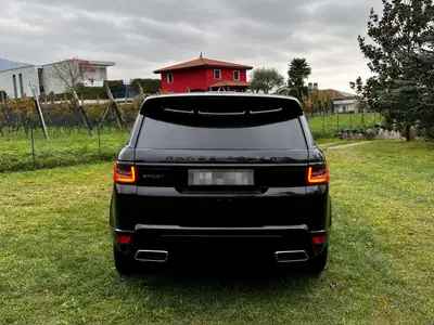 Range Rover Sport 3.0 SDV6 HSE — SUV premium diesel, 35'000 km seulement — fianco