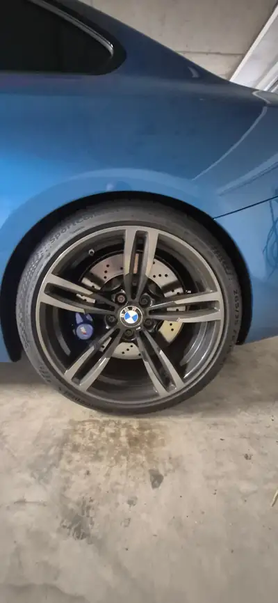 BMW M2 Coupé 370 ch — Sportive pure, entretien suivi, sans sinistre — Thumbnail 9