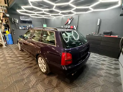 Audi S4 Avant quattro 1998 — Break sportif légendaire, révision majeure effectuée — tableau de bord
