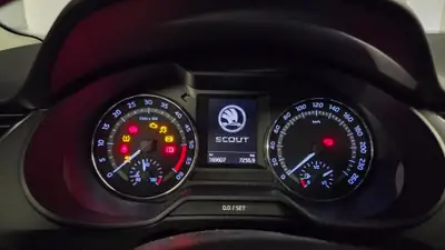 Skoda Octavia 2.0 TDI 150 4x4 — Break robuste, intégrale et sans sinistre — interior