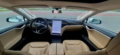 Tesla Model S 90 D — Berline électrique haute performance, 405 km d'autonomie réelle — Miniatur 7