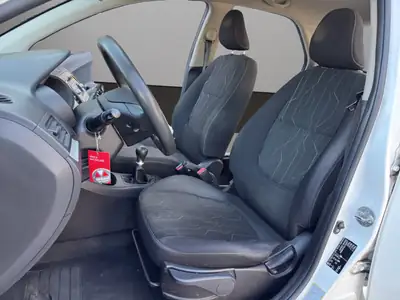 Kia Picanto 1.2 CVVT Style — Citadine économique et fiable, sans accident — Miniature 9