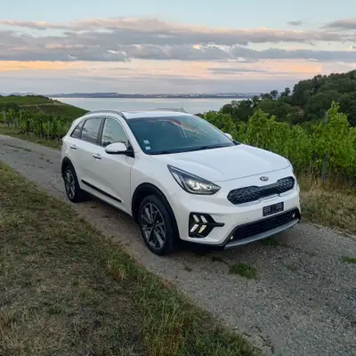 Kia Niro 1.6 GDi Hybrid — SUV écologique, finition Premium, 94 500 km — vista esterna