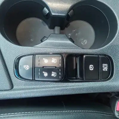 Kia Niro 1.6 GDi Hybrid — SUV écologique, finition Premium, 94 500 km — dettaglio