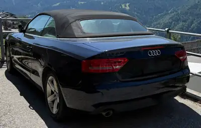 Audi A5 Cabriolet 3.0 TDI Quattro — Décapotable diesel performante, son B&O premium — vista posteriore