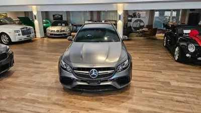 Mercedes-Benz E 63 AMG S — 612 PS, break haute performance, seulement 58 500 km — intérieur