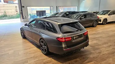 Mercedes-Benz E 63 AMG S — 612 PS, break haute performance, seulement 58 500 km — Miniature 14