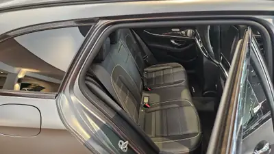 Mercedes-Benz E 63 AMG S — 612 PS, break haute performance, seulement 58 500 km — Miniature 19
