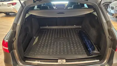 Mercedes-Benz E 63 AMG S — 612 PS, break haute performance, seulement 58 500 km — Miniature 20