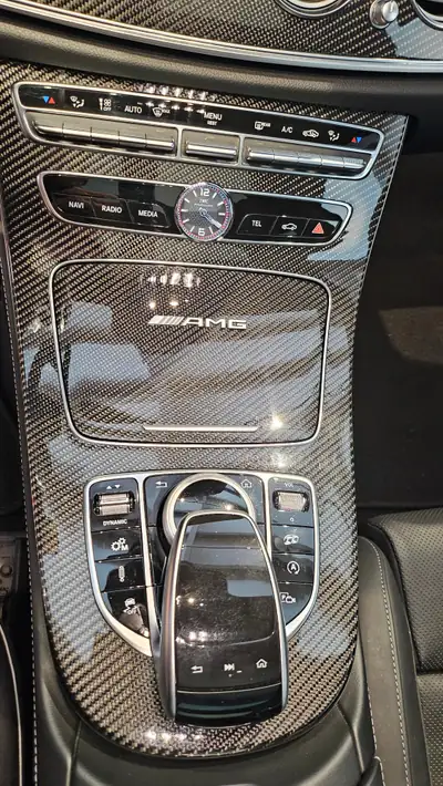 Mercedes-Benz E 63 AMG S — 612 PS, break haute performance, seulement 58 500 km — Miniature 26