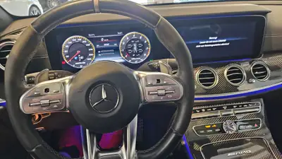 Mercedes-Benz E 63 AMG S — 612 PS, break haute performance, seulement 58 500 km — Miniature 28