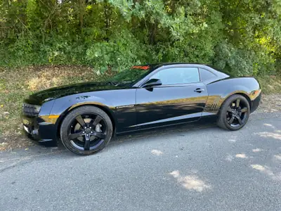 Chevrolet Camaro SS V8 — Muscle car américain authentique, 405 ch et boîte auto — Seitenansicht
