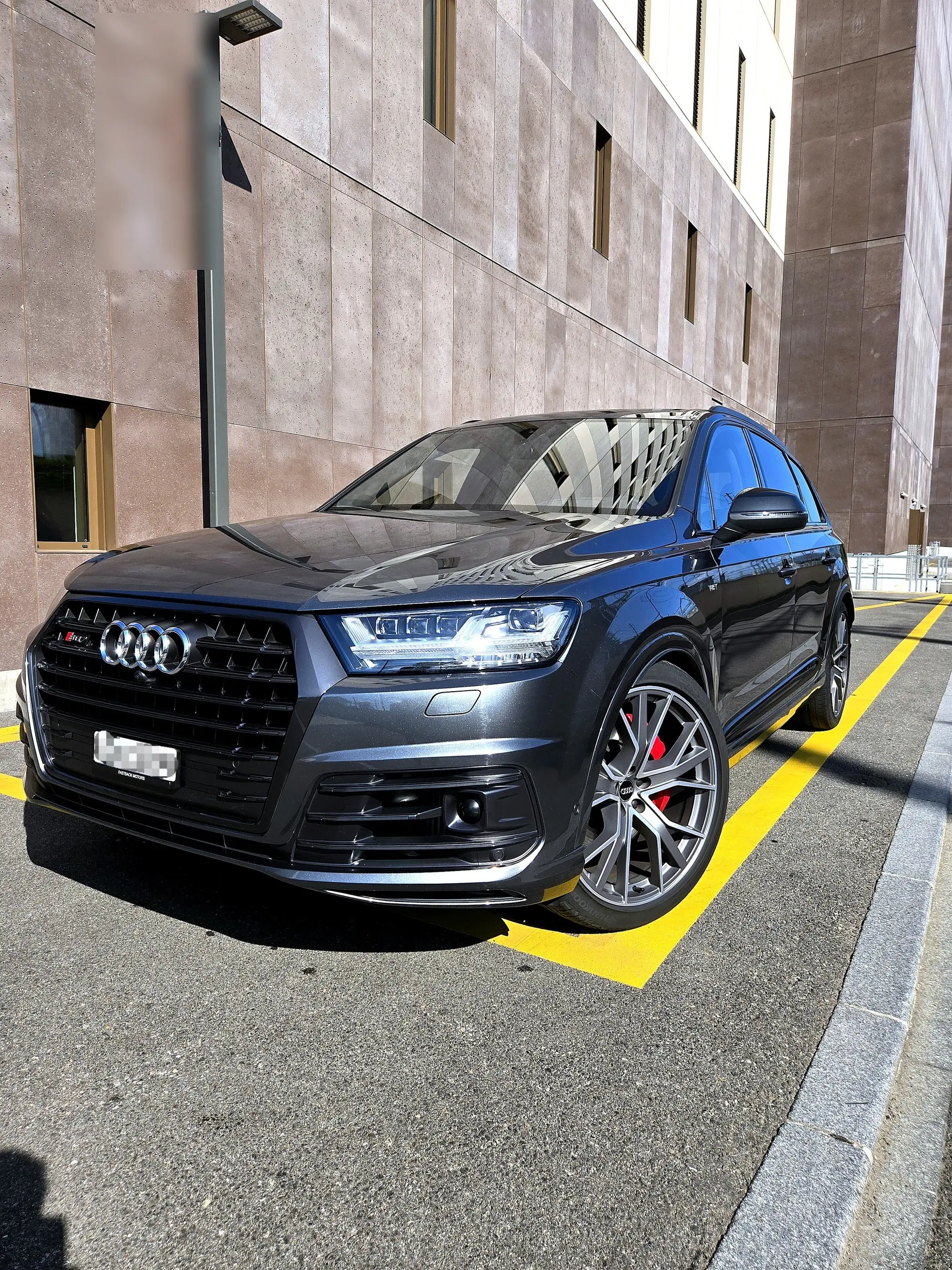 Audi SQ7 4.0 V8 TDI — SUV premium diesel 435 ch, seulement 60'000 km
