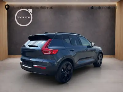 Volvo XC40 2.0 B4 MH Black Edition — SUV compact hybride, quasi neuf, faible consommation — dashboard