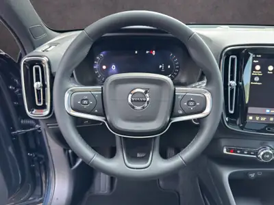 Volvo XC40 2.0 B4 MH Black Edition — SUV compact hybride, quasi neuf, faible consommation — Thumbnail 13