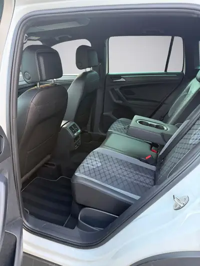VW Tiguan 2.0 TDI 200 PS R-Line — SUV Diesel robuste, 4Motion intégral, service frais — Thumbnail 11