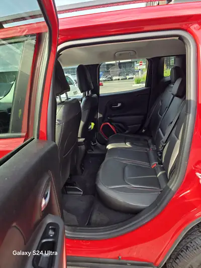 Jeep Renegade 2.0 CRD Trailhawk AWD — SUV compact diesel robuste, 88 000 km — dashboard