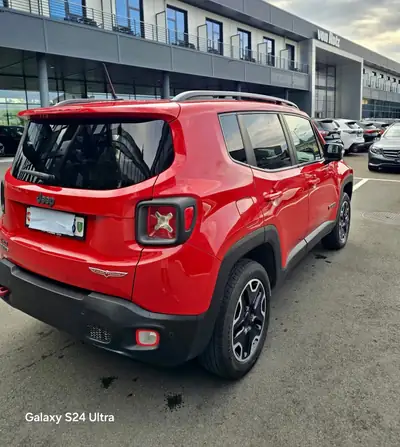 Jeep Renegade 2.0 CRD Trailhawk AWD — SUV compact diesel robuste, 88 000 km — Thumbnail 12