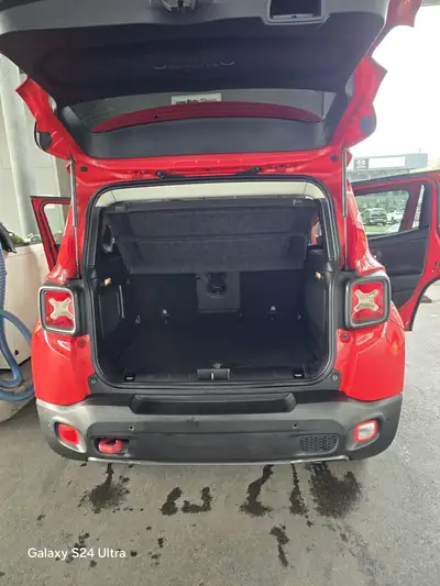 Jeep Renegade 2.0 CRD Trailhawk AWD — SUV compact diesel robuste, 88 000 km — Thumbnail 10