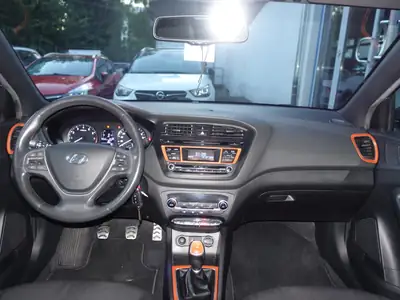 Hyundai i20 Active 1.0 T-GDi — Citadine fiable, entretien suivi, sans accident — Thumbnail 11