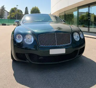 Bentley Continental GT 6.0 V12 — Coupé sportif de luxe, 560 ch, historique complet — arrière