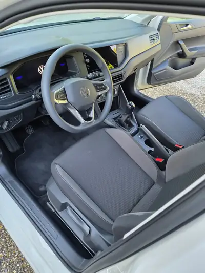 VW Polo 1.0 TSI Basis — Citadine dynamique, garantie 5 ans et faible kilométrage — Miniatur 8