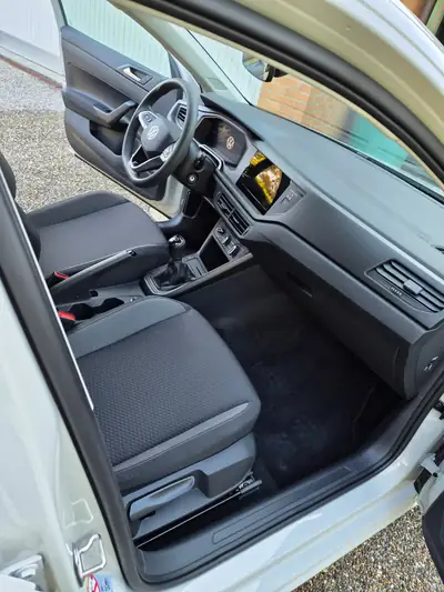 VW Polo 1.0 TSI Basis — Citadine dynamique, garantie 5 ans et faible kilométrage — Miniatur 9