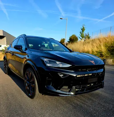CUPRA Formentor 1.5 eHybrid VZ — SUV hybride rechargeable sportif, 11'300 km seulement — vista esterna