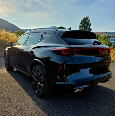 CUPRA Formentor 1.5 eHybrid VZ — SUV hybride rechargeable sportif, 11'300 km seulement — interni