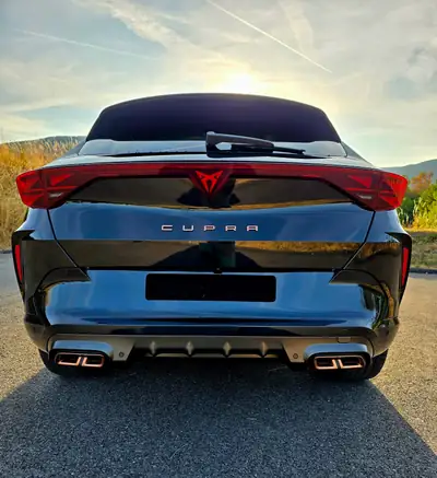 CUPRA Formentor 1.5 eHybrid VZ — SUV hybride rechargeable sportif, 11'300 km seulement — Miniatura 8