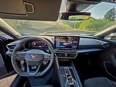 CUPRA Formentor 1.5 eHybrid VZ — SUV hybride rechargeable sportif, 11'300 km seulement — Miniatura 11