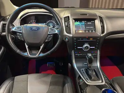 Ford Edge 2.0 TDCi ST-Line 4WD — SUV premium diesel, 81 000 km, traction intégrale — Armaturenbrett