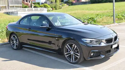 BMW 440i xDrive Cabriolet — Power & Sound Edition limitée, 360 ch et deux jeux de roues — Miniatura 13