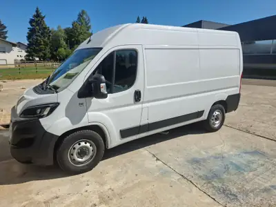 FIAT Ducato 2023 — Utilitaire diesel robuste, 65 000 km, moteur 179 ch — Seitenansicht