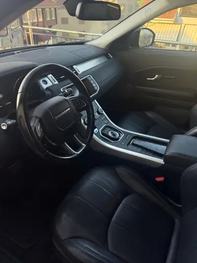 Land Rover Range Rover Evoque 2017 — SUV compact premium, diesel fiable, 126'000 km — Heckansicht
