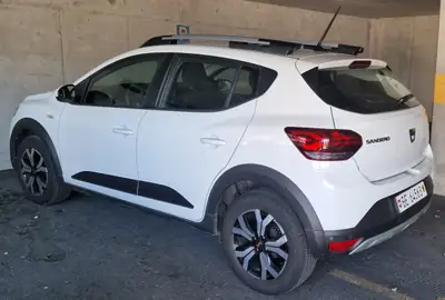 Dacia Sandero Stepway 2022 — SUV urbain compact, 15 000 km, jantes alu, parfait état — Seitenansicht