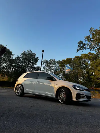 VW Golf 2.0 TSI GTI Performance — 245 ch, sportive authentique à boîte manuelle — arrière