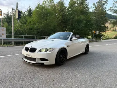 BMW M3 E93 Cabriolet — 420 ch, capote électrique, investissements récents — Außenansicht