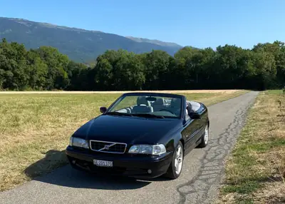 Volvo C70 2.4 T — Cabriolet sportif, 193 ch et toiture électrique — vista esterna