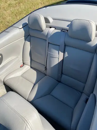 Volvo C70 2.4 T — Cabriolet sportif, 193 ch et toiture électrique — dettaglio