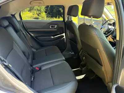 Honda HR-V 1.5 i-MMD Advance — Hybride compact, consommation ultra-maîtrisée — Innenraum