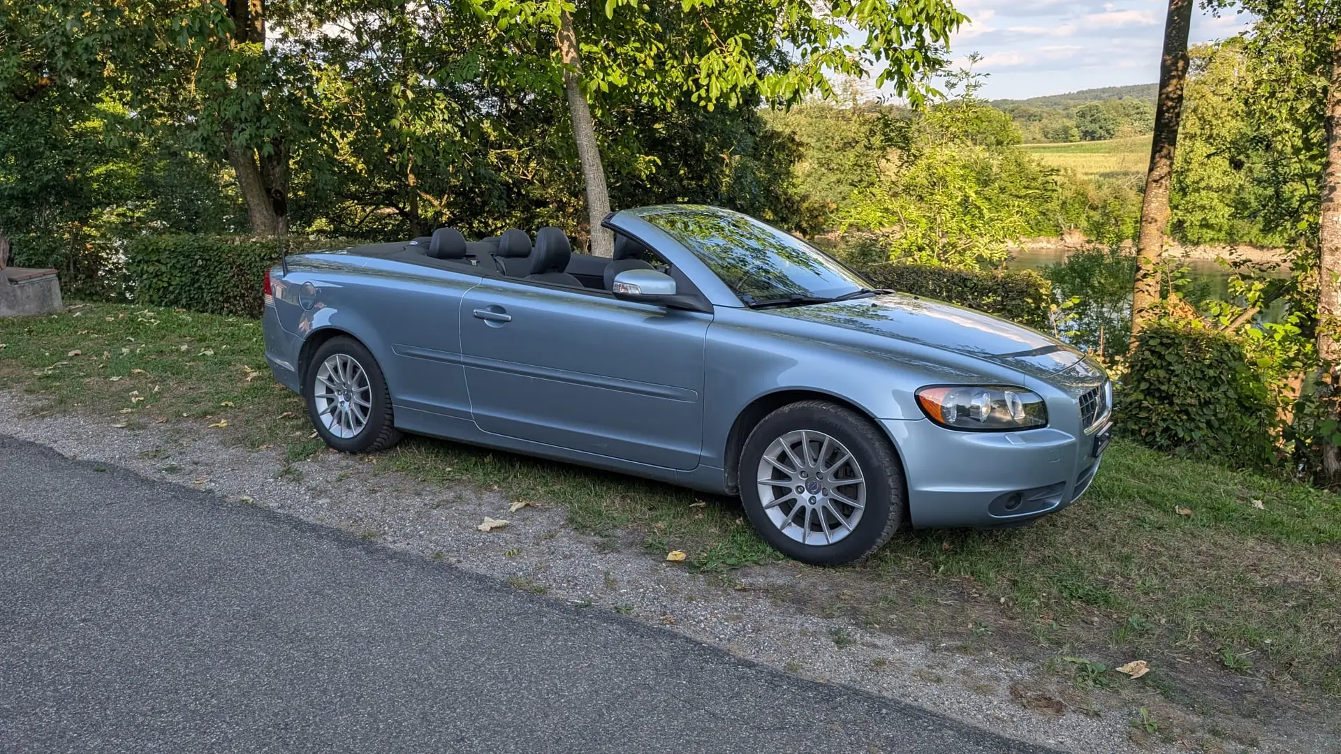 Volvo C70 2.4i 20V 170 Summum — Cabriolet élégant, entretien suivi, histoire sans sinistre — vista esterna
