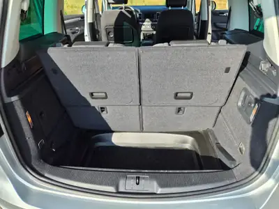 VW Sharan 2.0 TDI BlueMTA Design — Monospace fiable, faible kilométrage, équipé — Miniatur 9