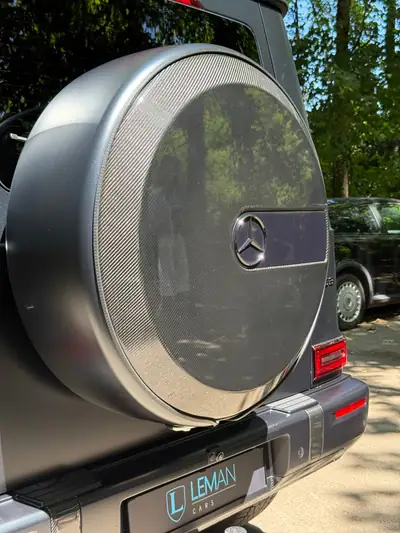 Mercedes-Benz G 63 AMG — Performance brute et luxe sans compromis — Miniature 10