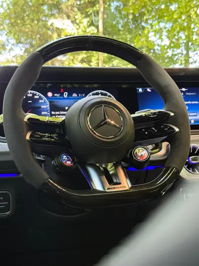 Mercedes-Benz G 63 AMG — Performance brute et luxe sans compromis — Miniature 13