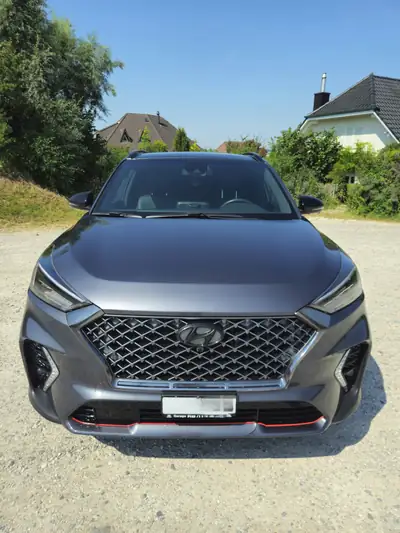 Hyundai Tucson 1.6 T-GDi N-Line 4WD — SUV dynamique, 35'000 km seulement — fianco
